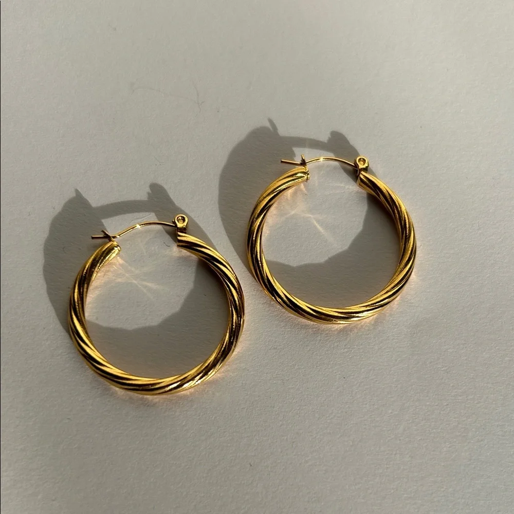 Classic Gold Hoop Earrings - Picture 2 of 2